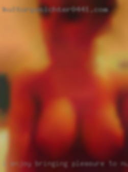 I enjoy bringing pleasure to nude others.