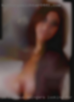 Im curious swingers looking for club chat and explore.