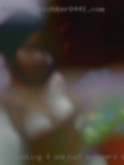 I'm looking 4 one...JUST swingers one fwb from Clewiston.