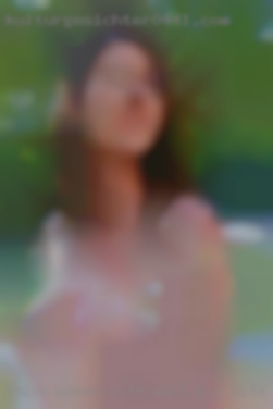 Thick women with want big tits and ass.